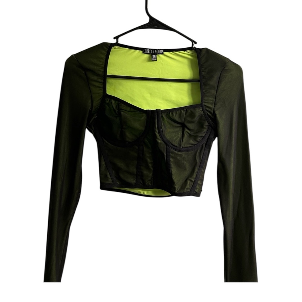 Stylish Black and Green Women's Top